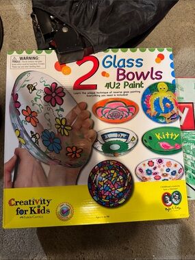 New. Unopened Creativity for Kids Glass Bowls Paint Kit - Multicolor